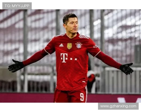 当今世界足球明星现役球员的精彩表现与影响力分析