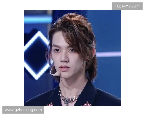 陈一辰：从青涩少年到足球明星的成长之路与辉煌成就