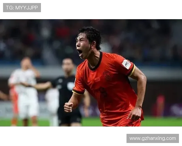 亚洲足球明星中的逆袭传奇如何从最弱排名走向辉煌之路